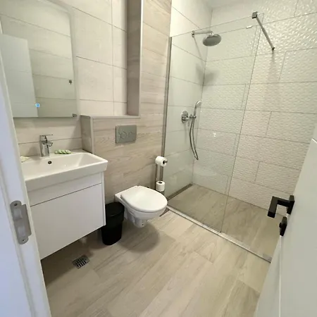 Cristalrent Nord アパート *